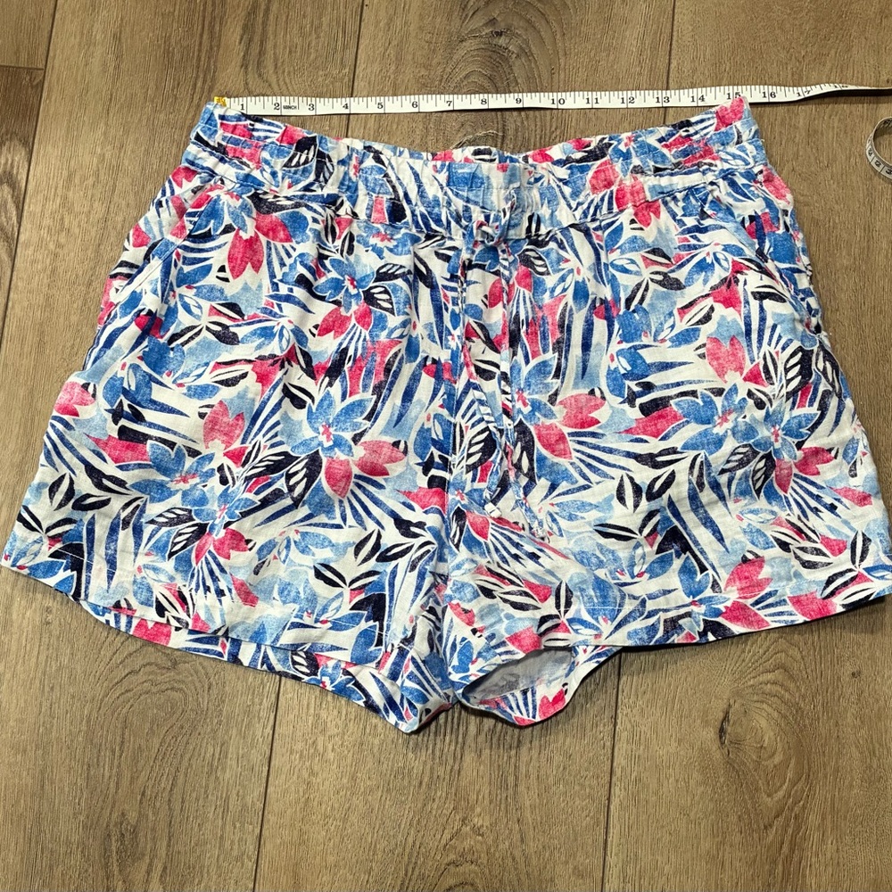 Tommy Bahama 100% linen tropical Hawaiian shorts sz M